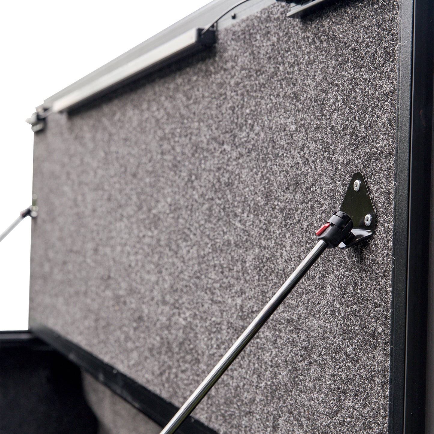Hard Tri Fold Non-Lockable Black Aluminum With Carpeted Under Panels TFX5702 - 616 Auto Parts