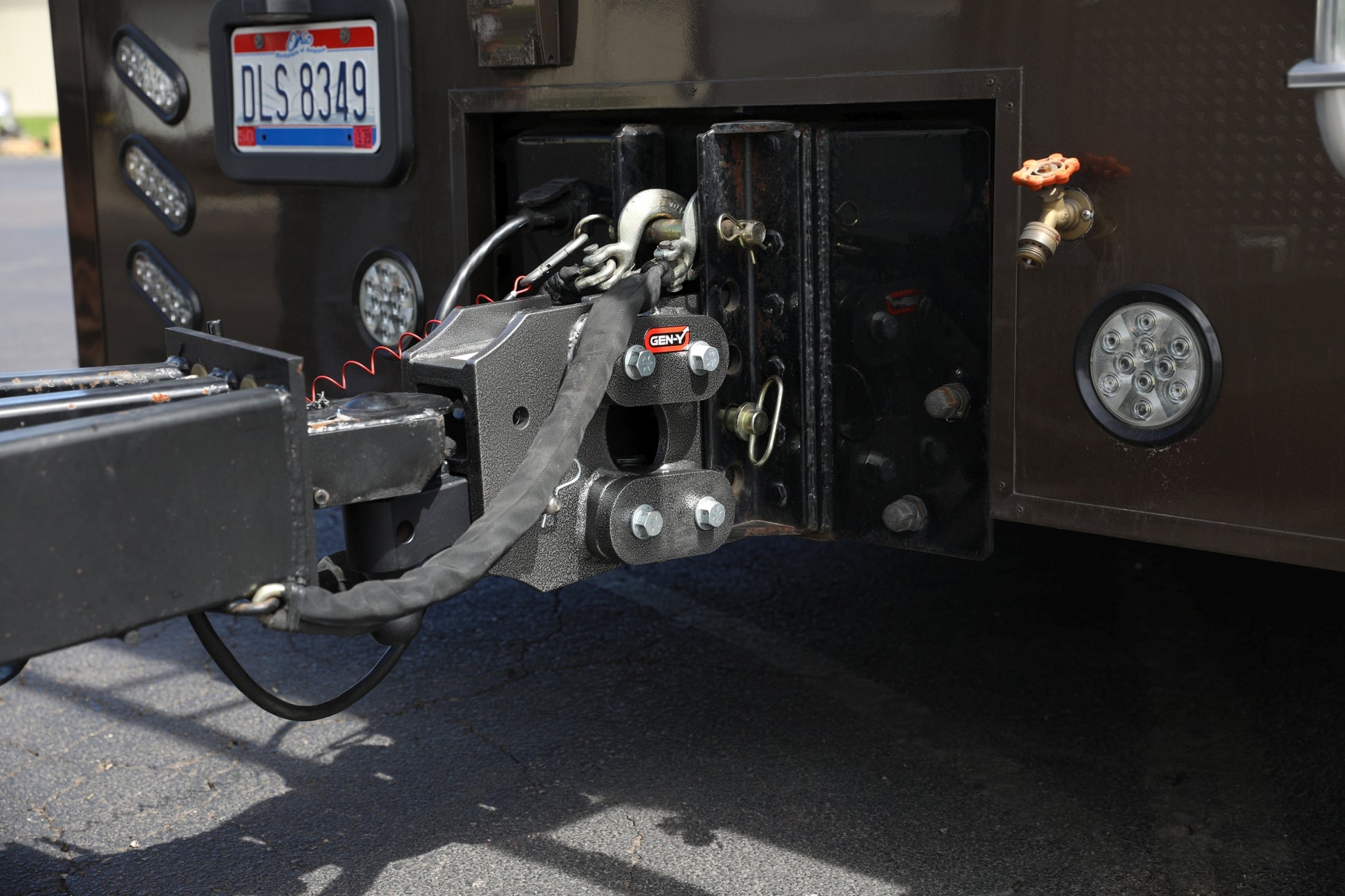 VICTORY LANE TORSION-FLEX Channel Mount Class C Toterhome Hitch 5.5K-7.5K TW 32k GH-10083 - 616 Auto Parts